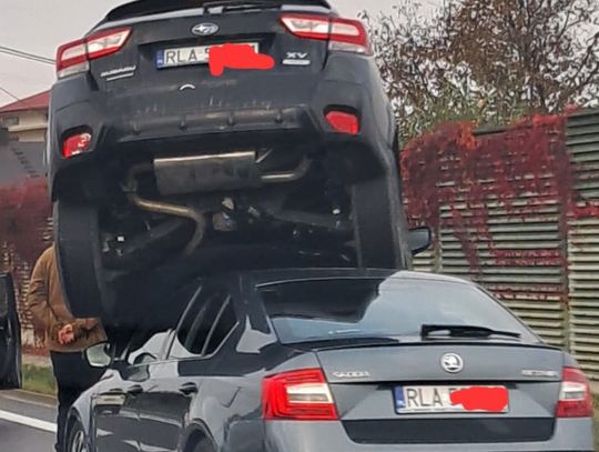 Groźna kolizja trzech samochodów na DK 94 w Krasnem