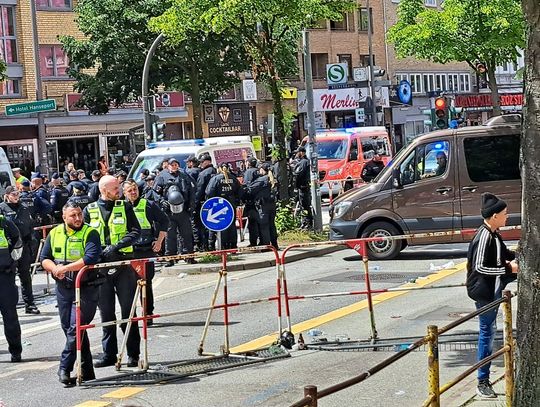 Groźny incydent przed meczem Polska - Holandia w Hamburgu [VIDEO]