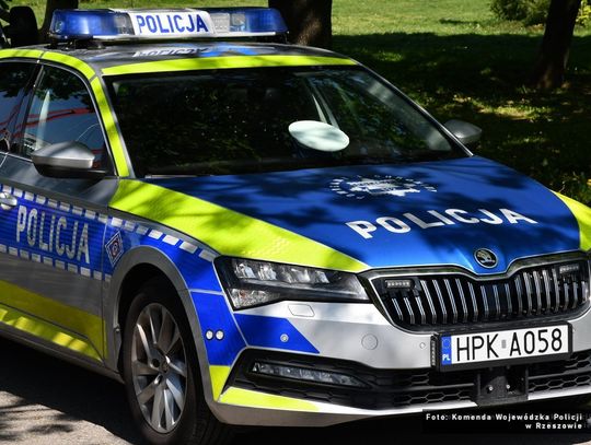 Groźny wypadek w Gnojnicy. Trzy osoby trafiły do szpitala