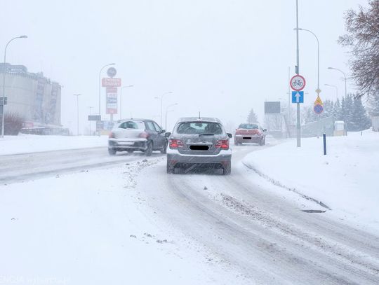 Intensywne opady śniegu na Podkarpaciu. Niemalże 200 sobotnich interwencji strażaków!
