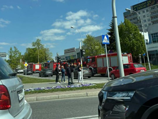 Interwencja w banku w centrum miasta. Szybka reakcja straży pożarnej [ZDJĘCIA]