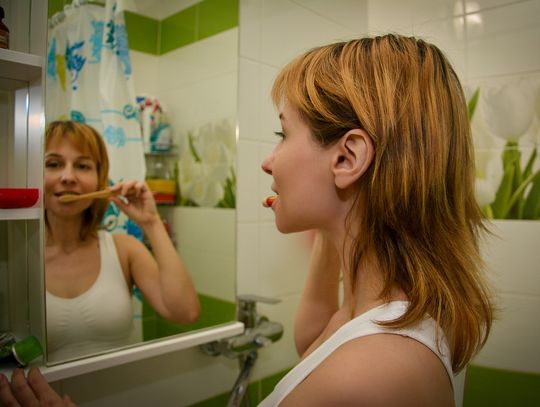Jak często Polacy myją zęby?
