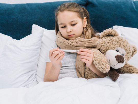 Jak rozpoznać pierwsze objawy grypy u dziecka?
