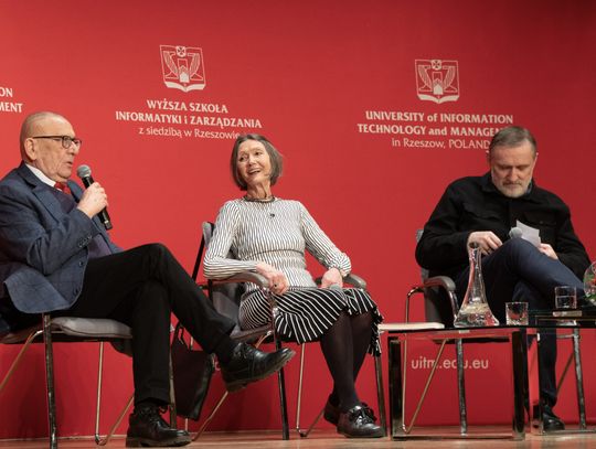 „Jak zachować spokój w czasach niepokoju”? Spotkanie z dr Ewą Woydyłło