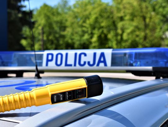 Jechał slalomem po Warszawskiej i odbijał się od barierek. 32-latek miał 3,5 promila alkoholu