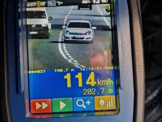 Jechał w terenie zabudowanym 114 km/h. Stracił prawo jazdy na trzy miesiące