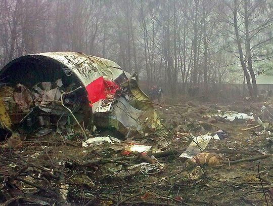 Jest druga część kontrowersyjnego podręcznika do HIT-u. A w niej katastrofa smoleńska