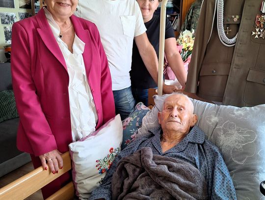Kapitan Tadeusz Lutak „Pancerz” skończył 109 lat. Życzenia złożyła mu wojewoda podkarpacki