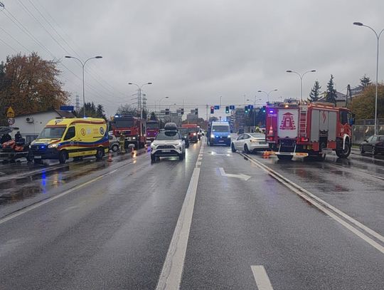 Karambol na al. Sikorskiego z udziałem 5 pojazdów. Sprawcą pijany kierowca! [ZDJĘCIA]