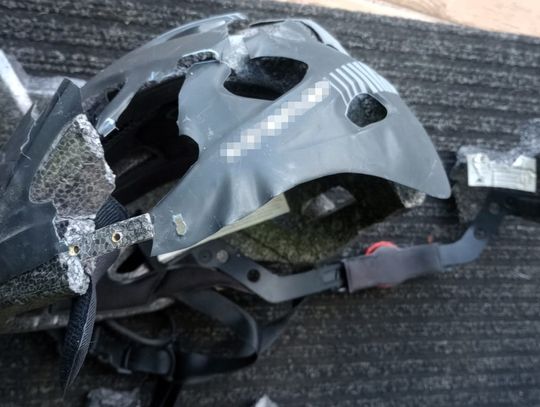 Kask uratował życie 11-latkowi. Chłopiec zderzył się na rowerze z ciężarówką