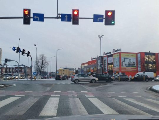 Kierowcy już krytykują Wisłokostradę. „Stałem cztery cykle na światłach”. Miasto odpowiada