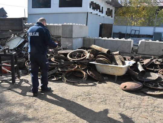 Kradł studzienki kanalizacyjne. Policja zatrzymała 30-latka