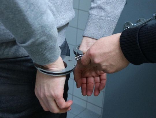 Krwawy atak w hotelu. 34-latek rzucił się z nożem na współlokatora