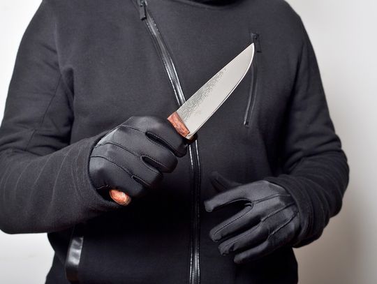 Krwawy finał kłótni w Trzcianie. 32-latek podejrzany o usiłowanie zabójstwa brata