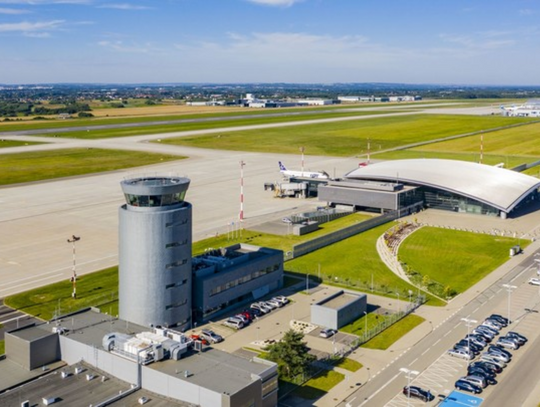 Lotnisko w Rzeszowie zamknięte! Polska w stanie gotowości po ataku Rosji na Ukrainę