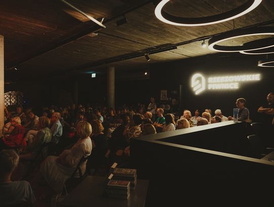 Magia słowa i dźwięku: Adam Strug z koncertem do wierszy Leśmiana!