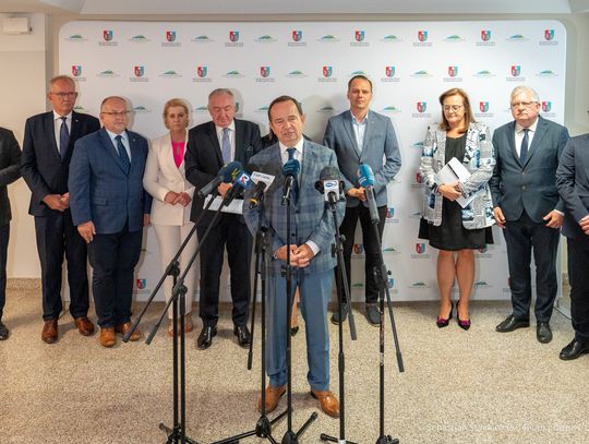 Marszałek Władysław Ortyl odpiera zarzuty opozycji w sprawie afery KPO