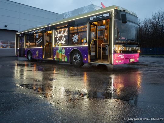 Mikołaj zamienia sanie na autobus! Świąteczna atrakcja w Rzeszowie już 5 grudnia