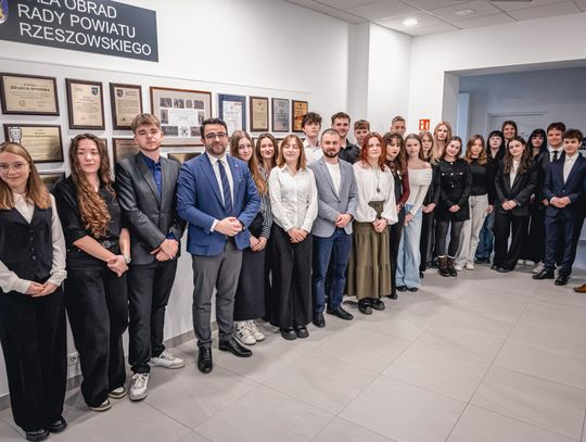 Młodzi przyszłością regionu. W powiecie rzeszowskim powstał Departament Przyszłości [ZDJĘCIA]