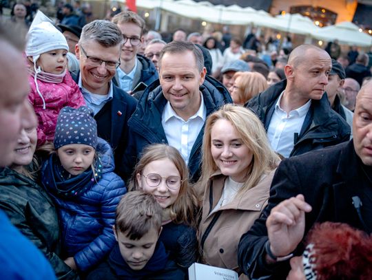 Nawrocki w Rzeszowie: "Tusk to lokaj Niemiec, reparacje nam się należą!" [ZDJĘCIA]