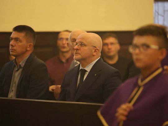 „Nie załamać się, ale spojrzeć na tę śmierć z perspektywy wiary”. Siedliska pożegnały swoich pielgrzymów [ZDJĘCIA]