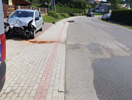Niebezpieczny manewr w Lecce. Wypadek dwóch samochodów i jedna osoba w szpitalu