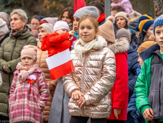 Niepodległość to dziś odpowiedzialność. Rzeszów uczcił Bohaterów 11 listopada [ZDJĘCIA]