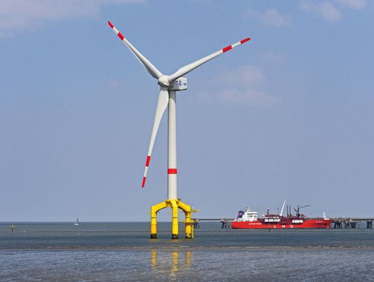 O morskiej energetyce wiatrowej na rzeszowskiej konferencji „Bezpieczeństwo energetyczne”.