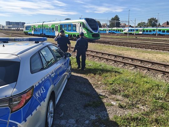 Ogromny dramat pod Mielcem! Dziadek z wnuczką potrąceni przez pociąg! Obydwoje nie żyją