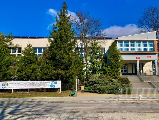 Ósmoklasiści rozpoczęli swoje pierwsze egzaminy! Za nimi język polski