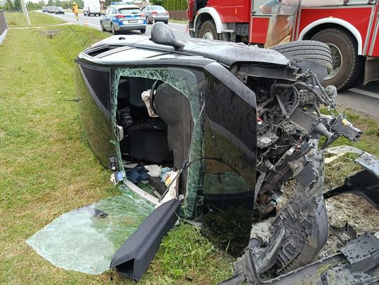 Pijany kierowca skasował auto! Miał 1,2 promila i nie posiadał prawa jazdy
