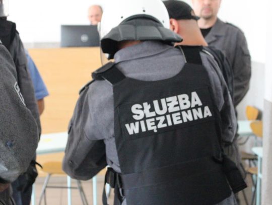 PILNE! Ucieczka 25-latka z Żurawicy. Dwóch strażników rannych