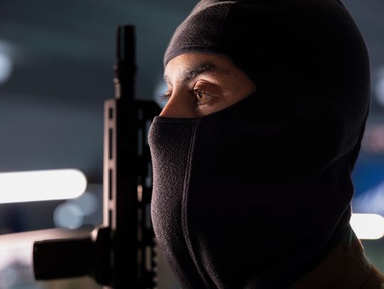 Pochwały dla ISIS, notatki o zabijaniu i plan ataku. 18-latek nie przyznaje się do winy