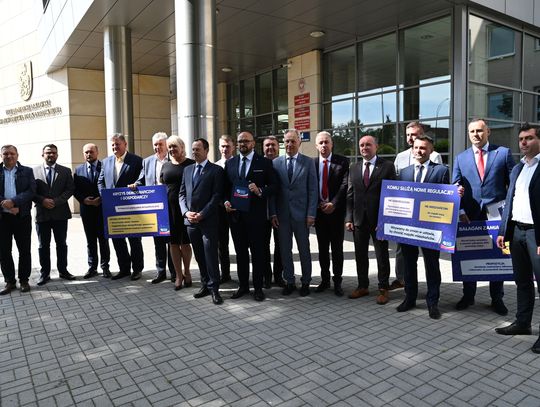 Podkarpaccy samorządowcy zbierają podpisy przeciwko planom ogólnym