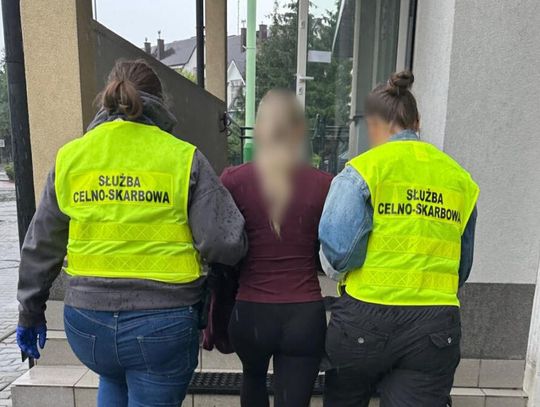 Podkarpacka KAS rozbiła hazardową grupę przestępczą