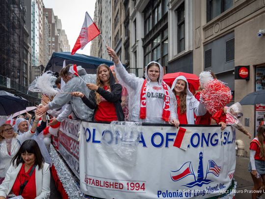 Podkarpackie na Manhattanie. Biało-czerwone barwy podczas 89. Parady Pułaskiego [ZDJĘCIA]