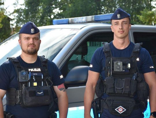 Podkarpackie: Niemowlę spadło z przewijaka! Policjanci natychmiast ruszyli z pomocą