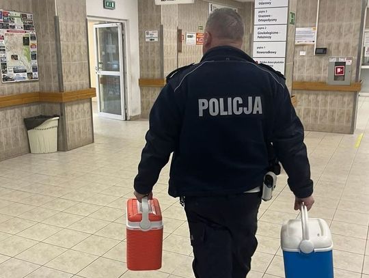 Policjanci z drogówki ocalili los pacjenta z mieleckiego szpitala