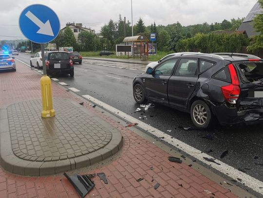 Policjant z Tyczyna, po zakończonej służbie, zatrzymał nietrzeźwego sprawcę kolizji drogowej
