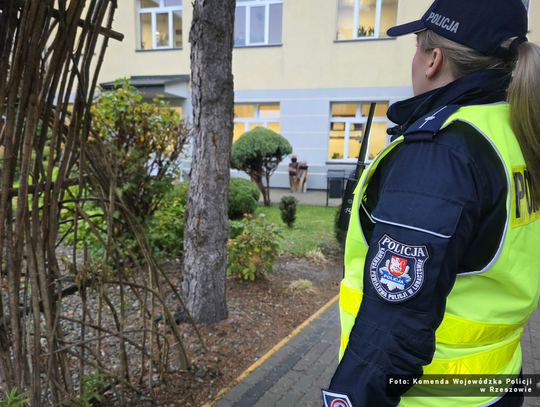 Ponad 10 tys. skontrolowanych placówek. Policja zatrzymała 10 osób po groźbach wobec szkół