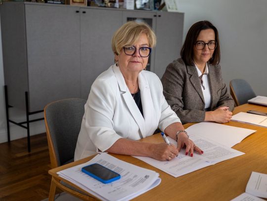 Ponad 17,6 mln zł na drogi na Podkarpaciu. Podpisano pięć umów