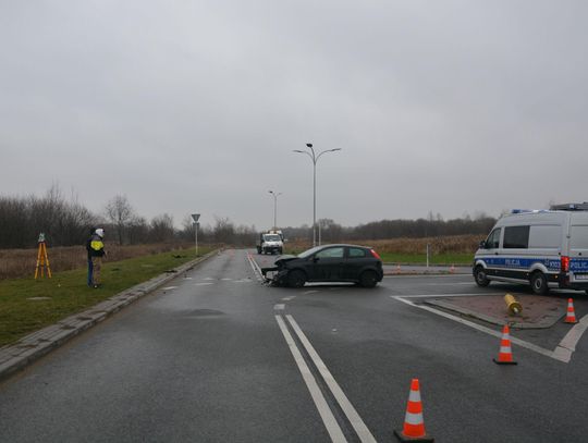 Poranny wypadek na ulicy Chmury w Rzeszowie. Zderzenie iveco z fiatem