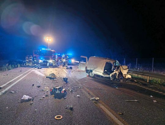 Poważny wypadek na S19 koło Rzeszowa. Cztery osoby ranne w wyniku czołowego zderzenia dwóch samochodów