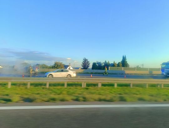Pożar samochodu na autostradzie A4!  Utrudnienia w stronę Rzeszowa