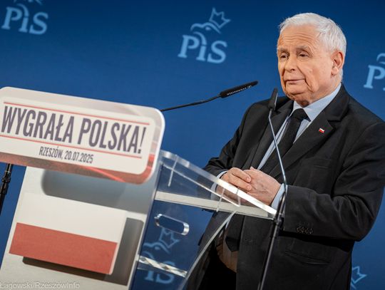 Prezes PiS Jarosław Kaczyński w Rzeszowie dziękował za wybór Nawrockiego i zapowiedział zmiany w Konstytucji [ZDJĘCIA]