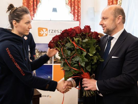 Prezydent Konrad Fijołek podziękował rzeszowskim siatkarkom (fotorelacja)