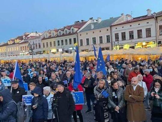 Protest w Rzeszowie. Tłumy na Rynku