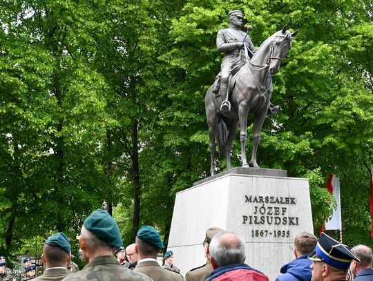 Rzeszów oddał hołd Marszałkowi Piłsudskiemu w 90. rocznicę śmierci [ZDJĘCIA]