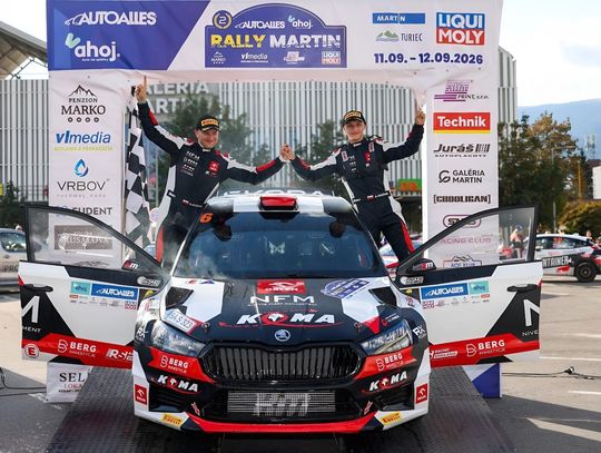 Rzeszowianin znów błyszczy na rajdowych trasach. Adrian Rzeźnik i Kamil Kozdroń zdominowali Rally Martin