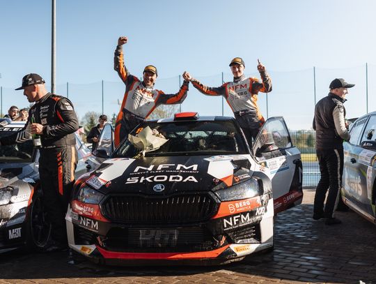 Sensacja na otwarcie sezonu. 19-letni Adrian Rzeźnik triumfuje w Rajdzie Świdnickim